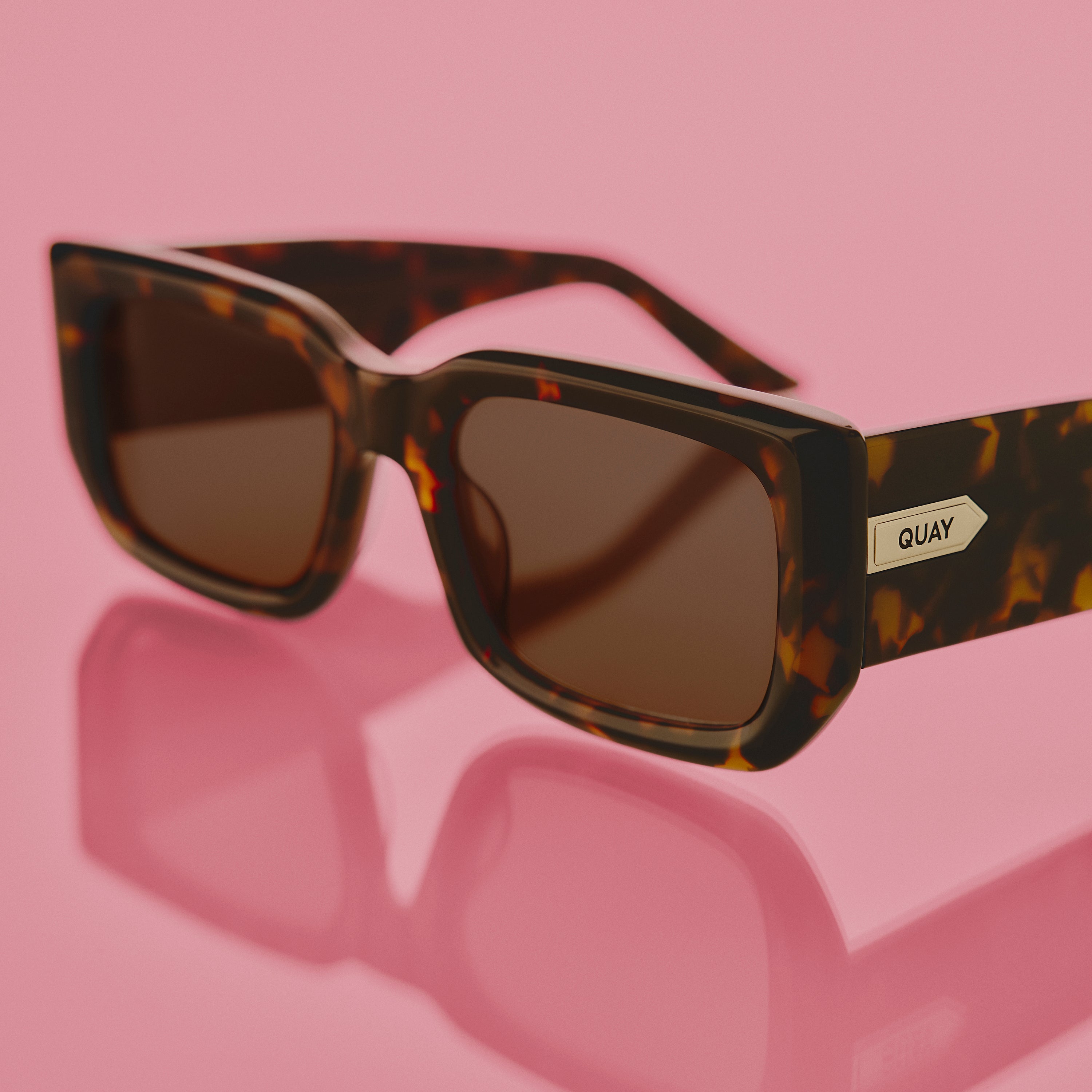Tell Me More Rectangle Sunglasses by Quay – QUAY display picture 2