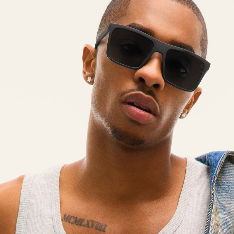 MATTE BLACKSMOKE POLARIZED MENS