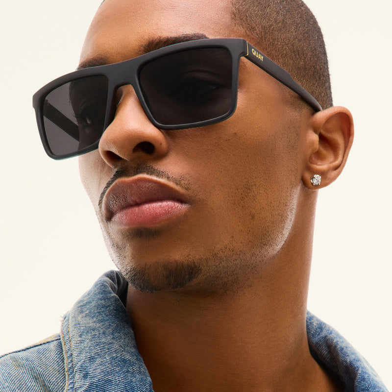 MATTE BLACKSMOKE POLARIZED MENS