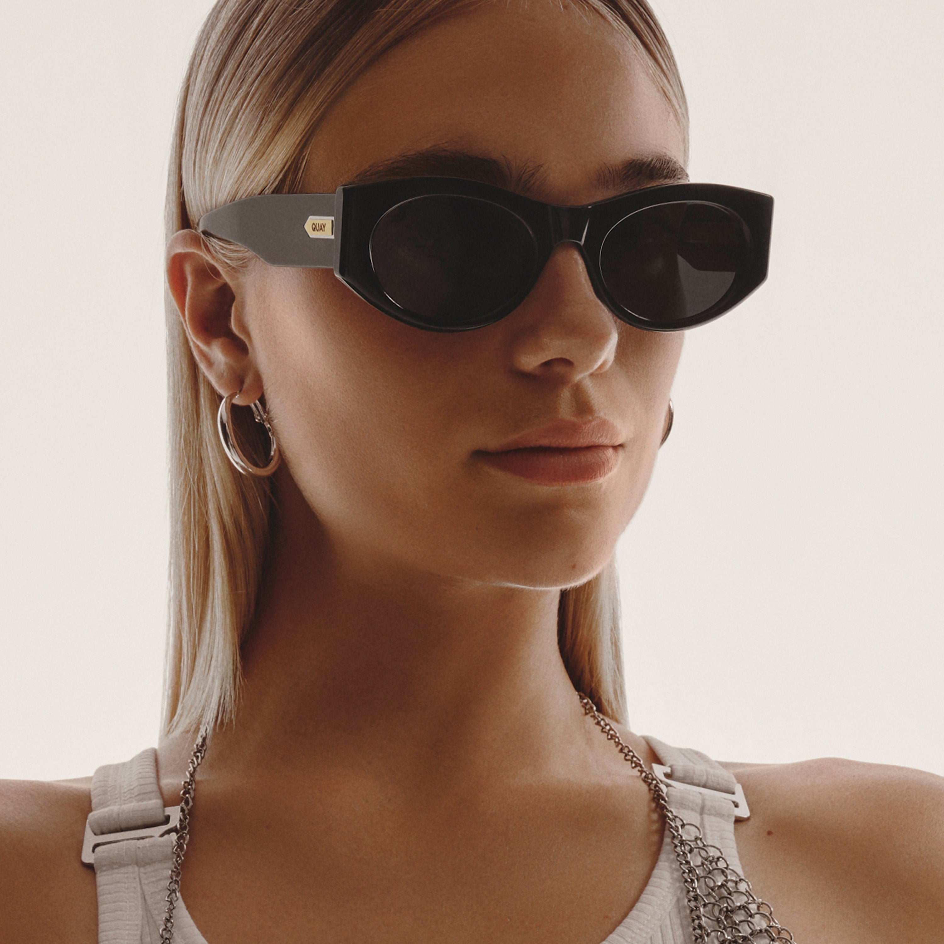 SO WHAT Retro 90s Oval Sunglasses for Women – QUAY