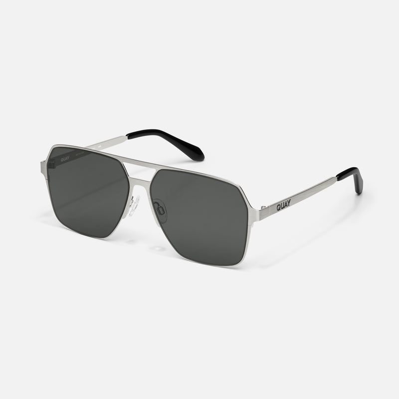 BRUSHED SILVER/SMOKE POLARIZED