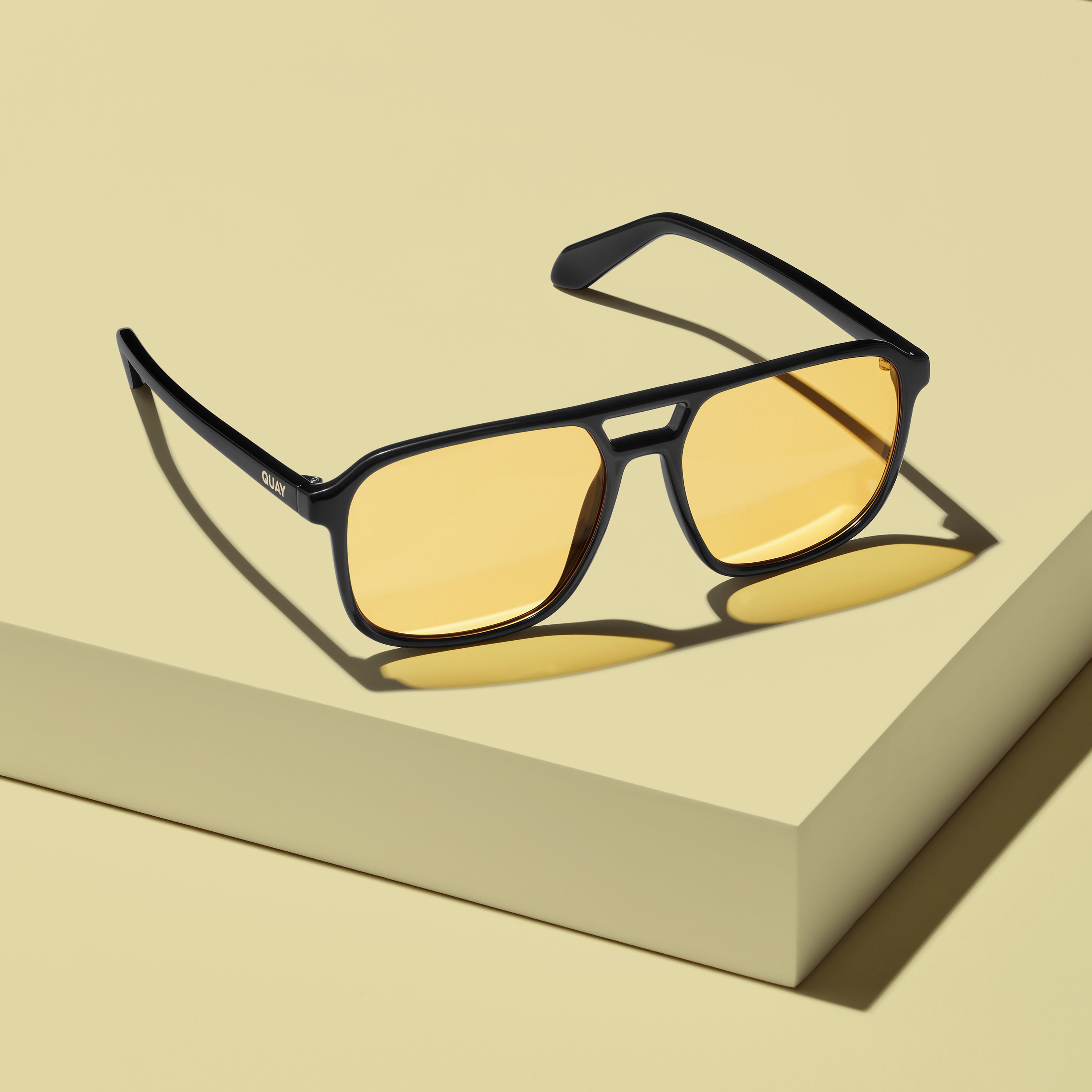 ON THE FLY Square Aviator Sunglasses with Plastic Frame – QUAY