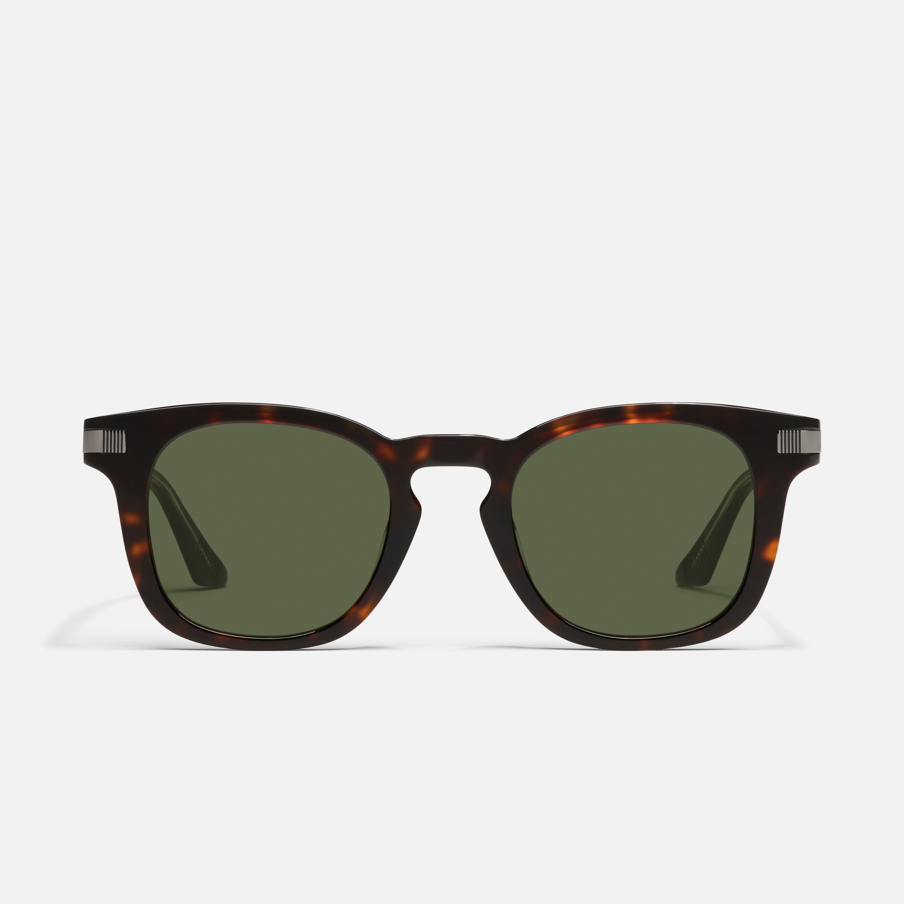 Shop Quay Australia Felt Cute Sunglasses In Crstemr/emr  Quay Australia Olive Green Sunglasses display picture 1